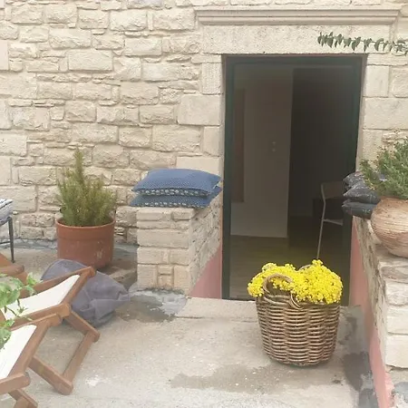 Arismari Apartment Moirai Exterior photo